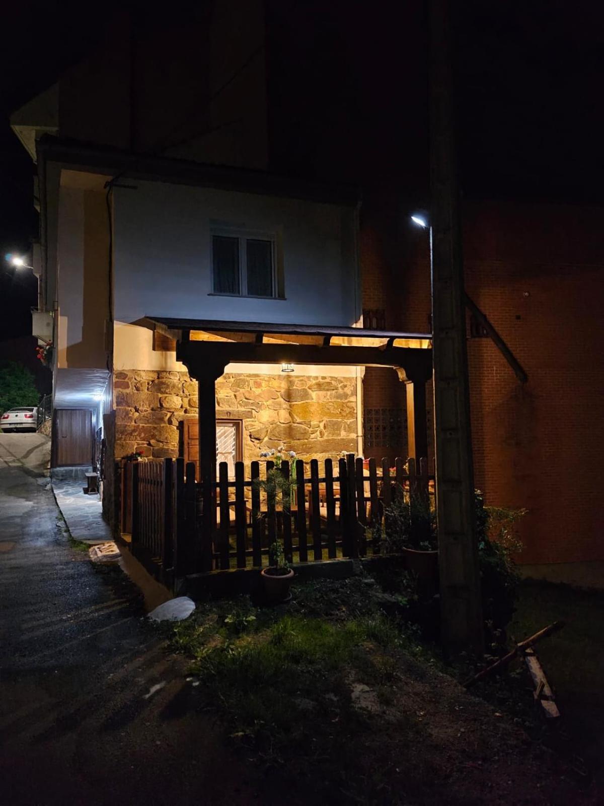 Casita Con Encanto Collanzo Exterior photo