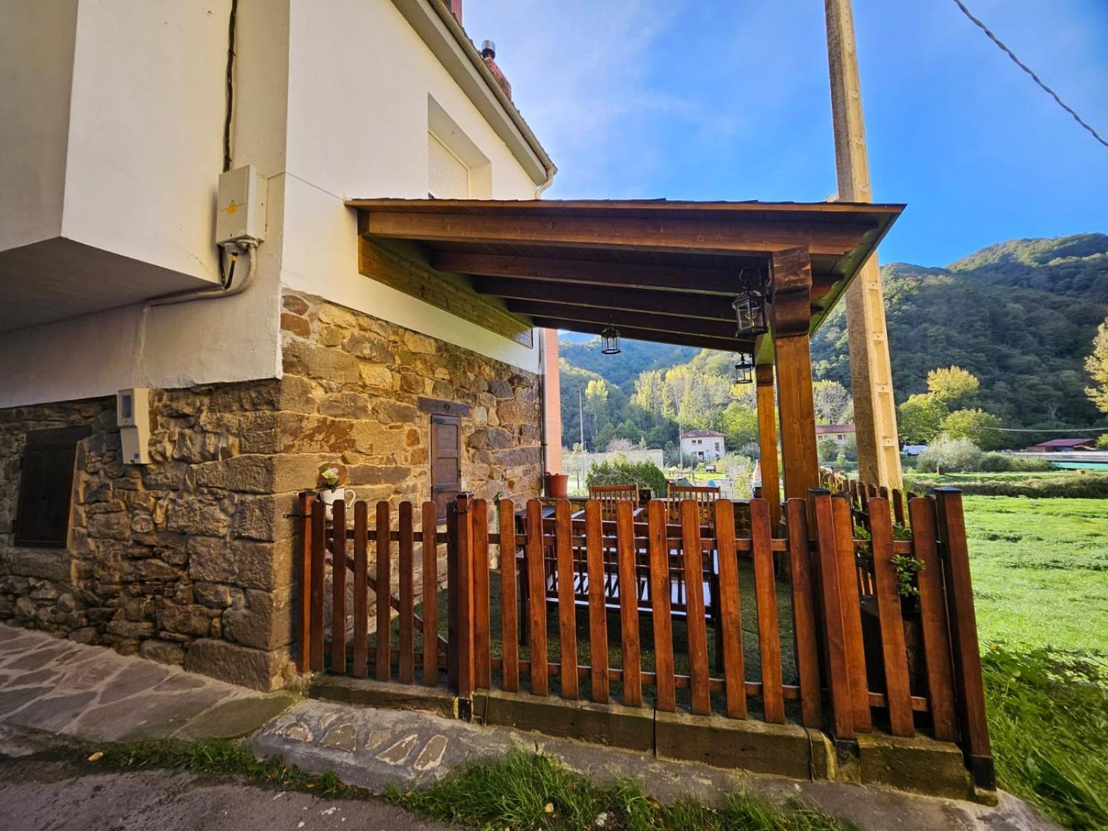 Casita Con Encanto Collanzo Exterior photo